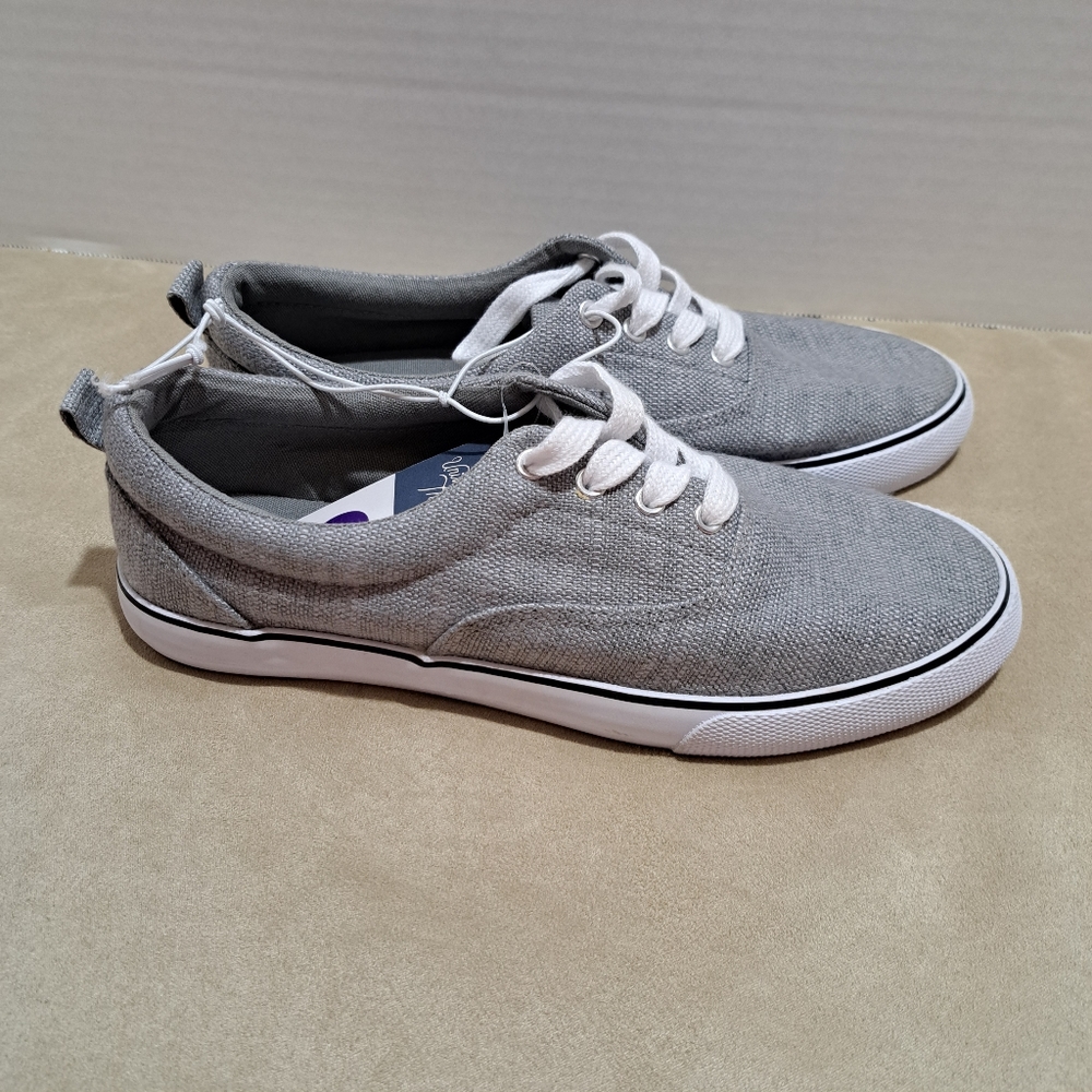 Universal threat women sneakers padded ankle collar for confort  Gray  - Size 6
